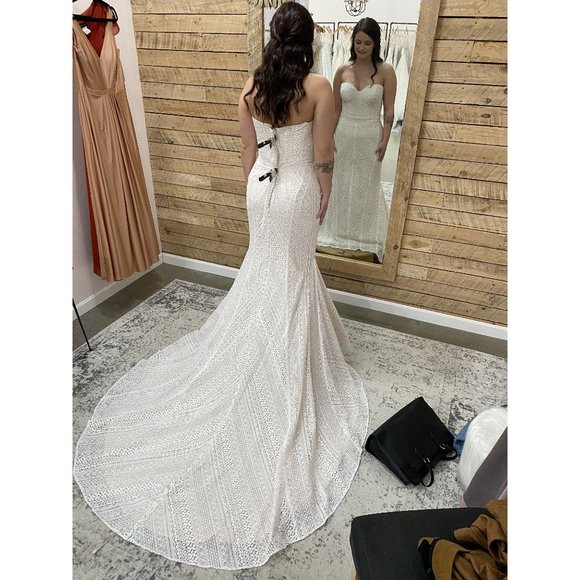 Maggie Sottero Dover Wedding Gown Size 14 NEW - Picture 9 of 11